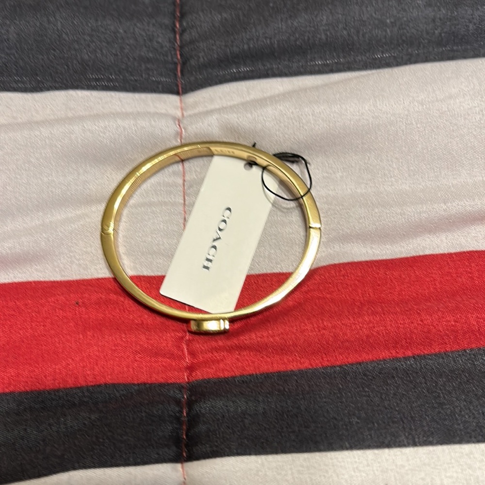 Authentic coach C bangle bracelet. - Picture 2 of 4